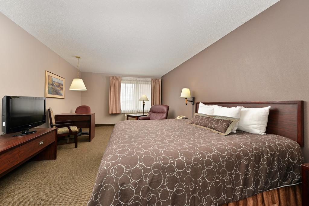 Kelly Inn 13Th Avenue Fargo Esterno foto