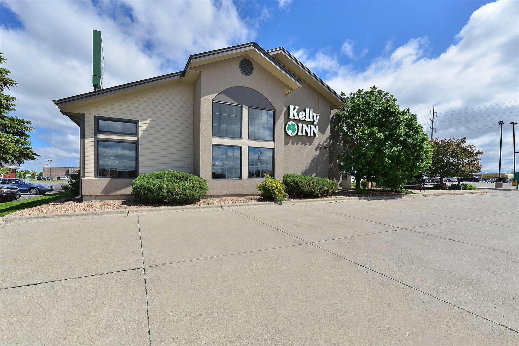 Kelly Inn 13Th Avenue Fargo Esterno foto