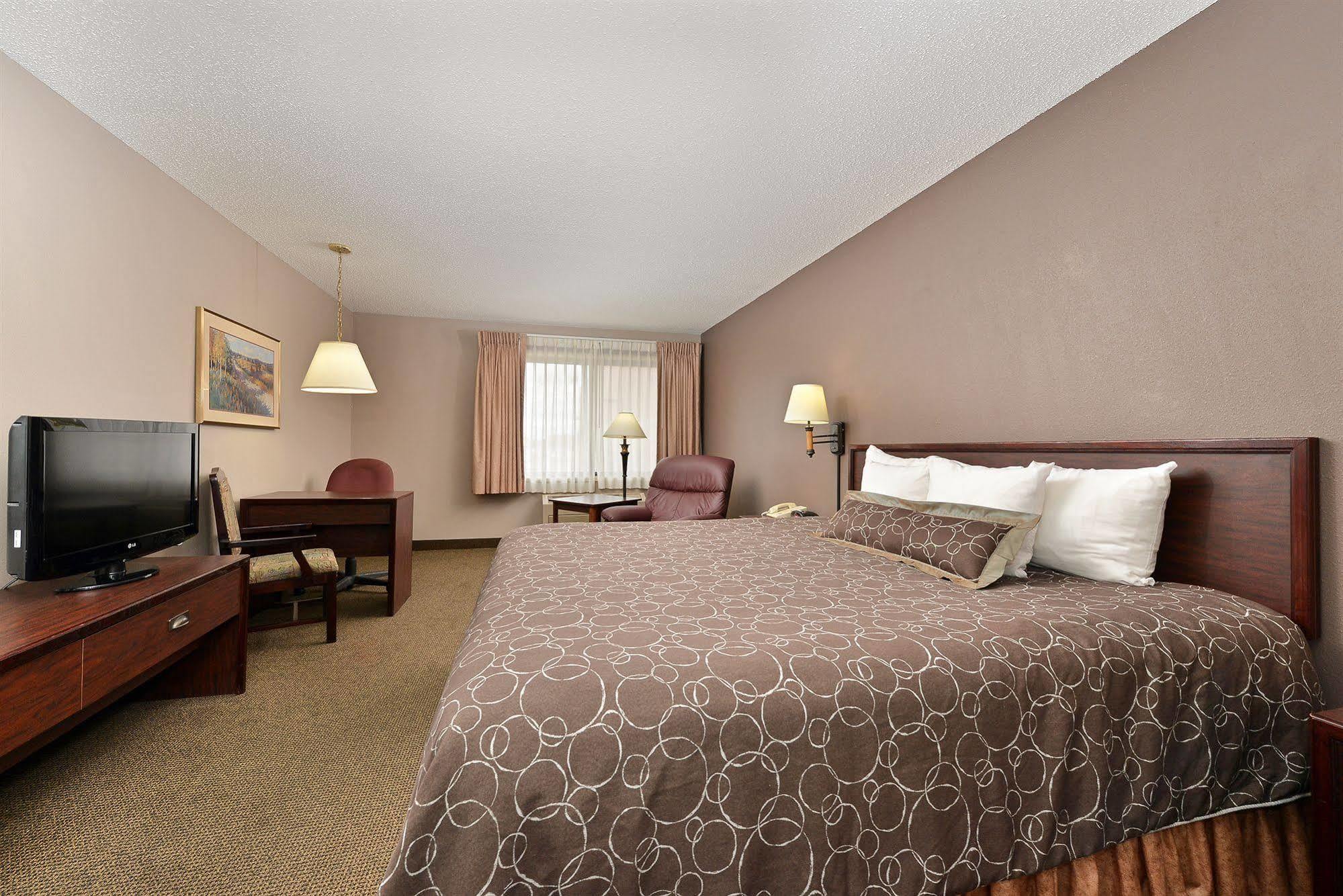 Kelly Inn 13Th Avenue Fargo Esterno foto
