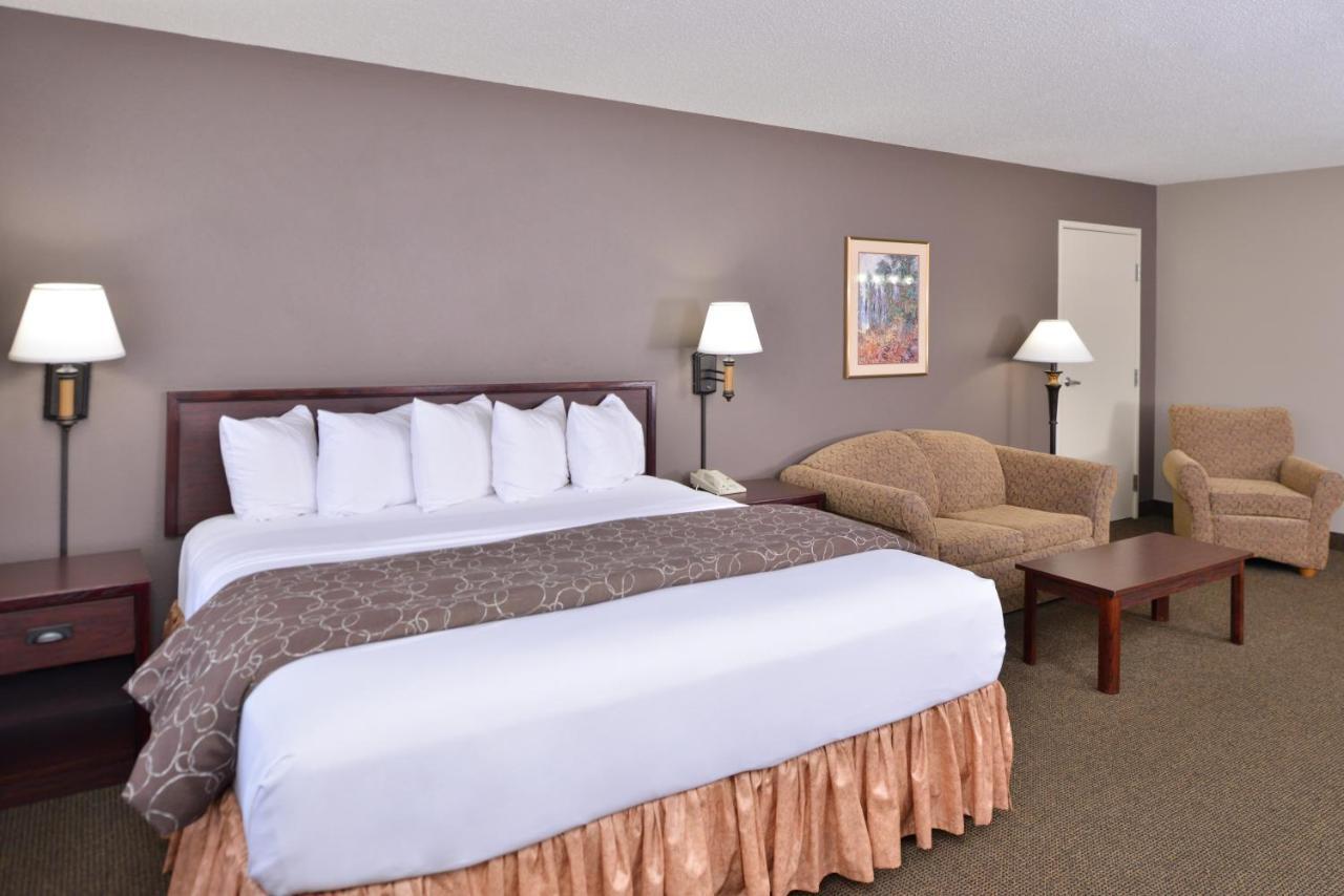 Kelly Inn 13Th Avenue Fargo Esterno foto